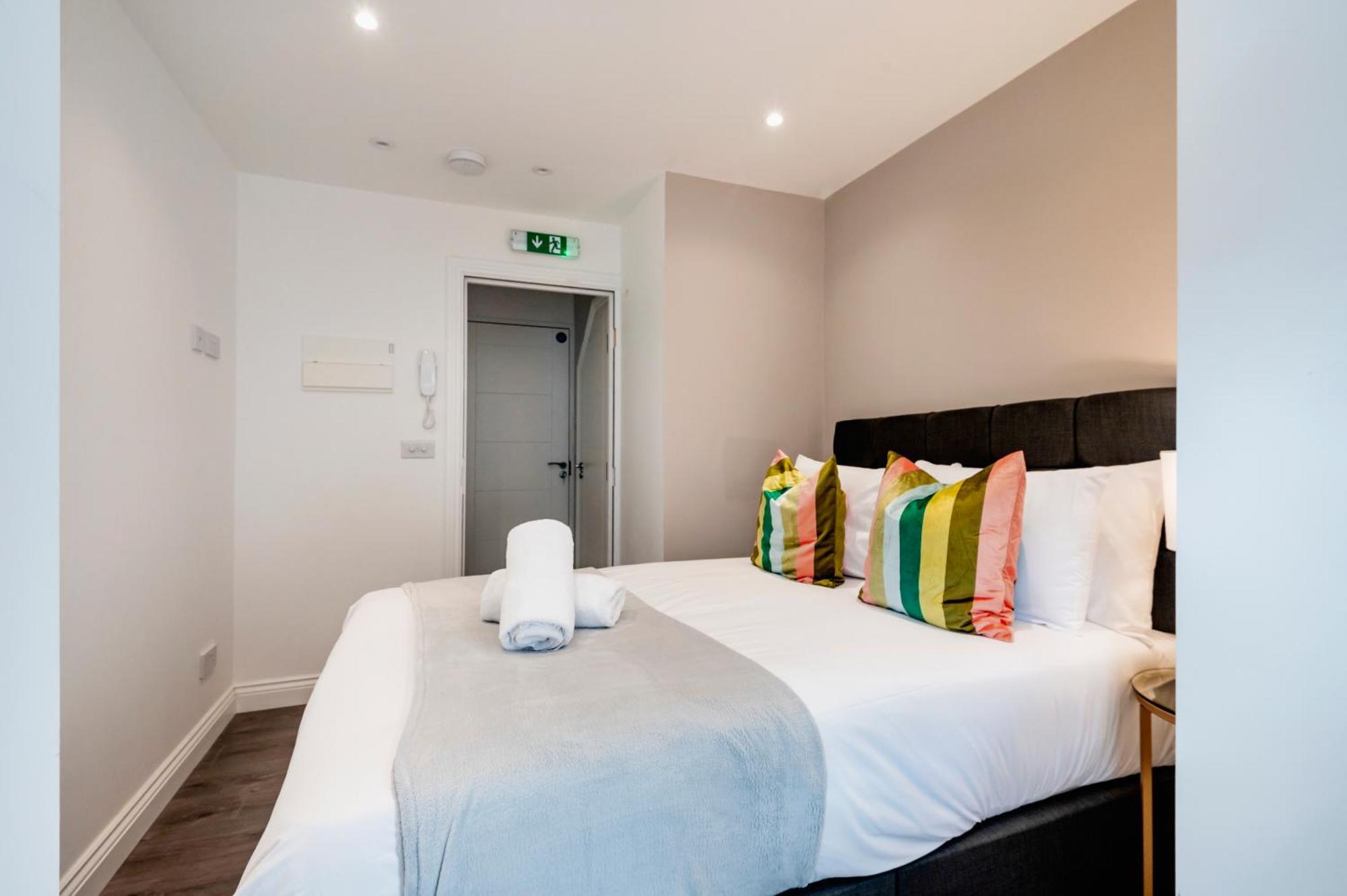 Fulham Studio Apartments London Exterior photo